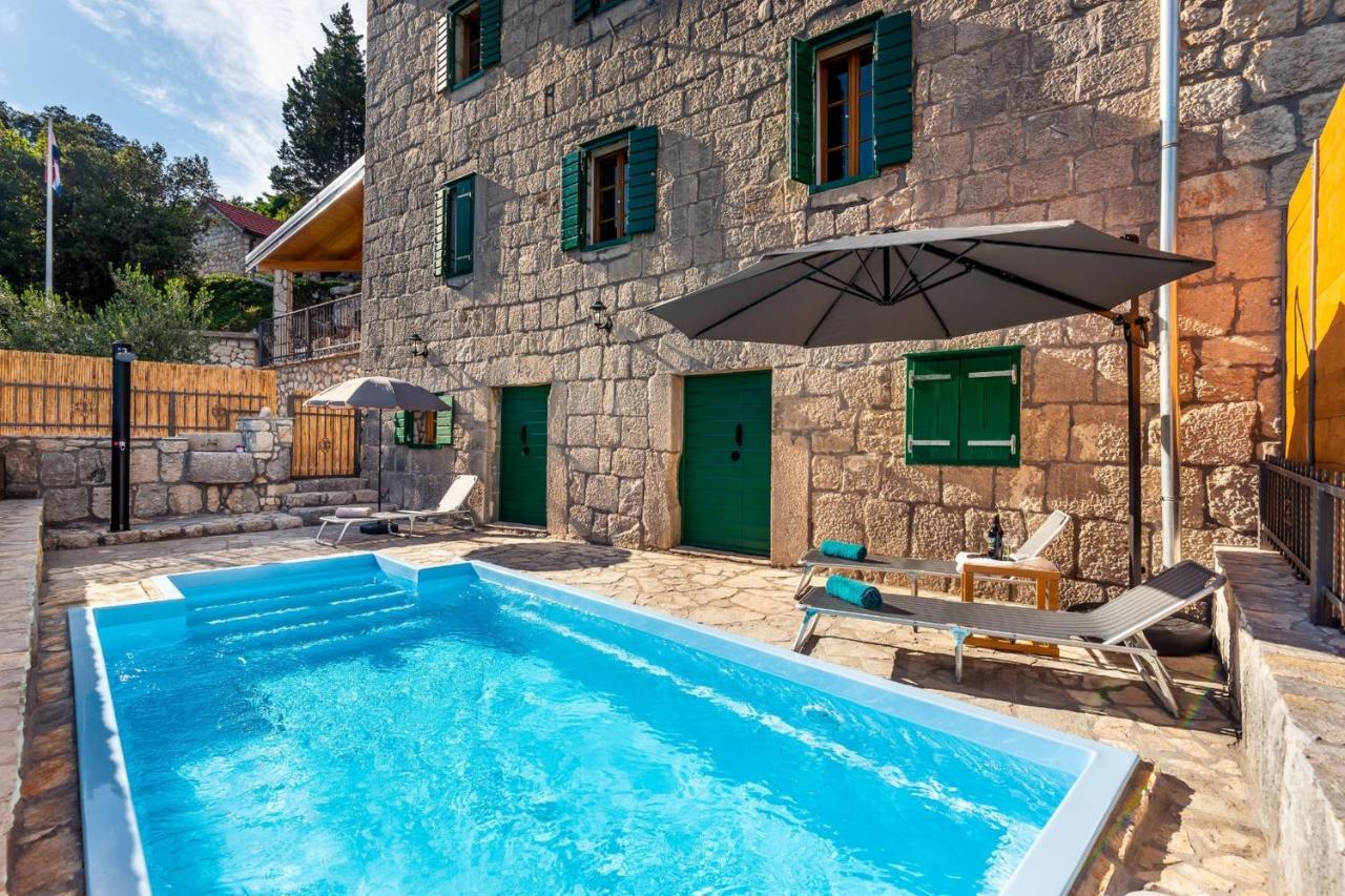 Villa Lazini Dvori Stasevica エクステリア 写真