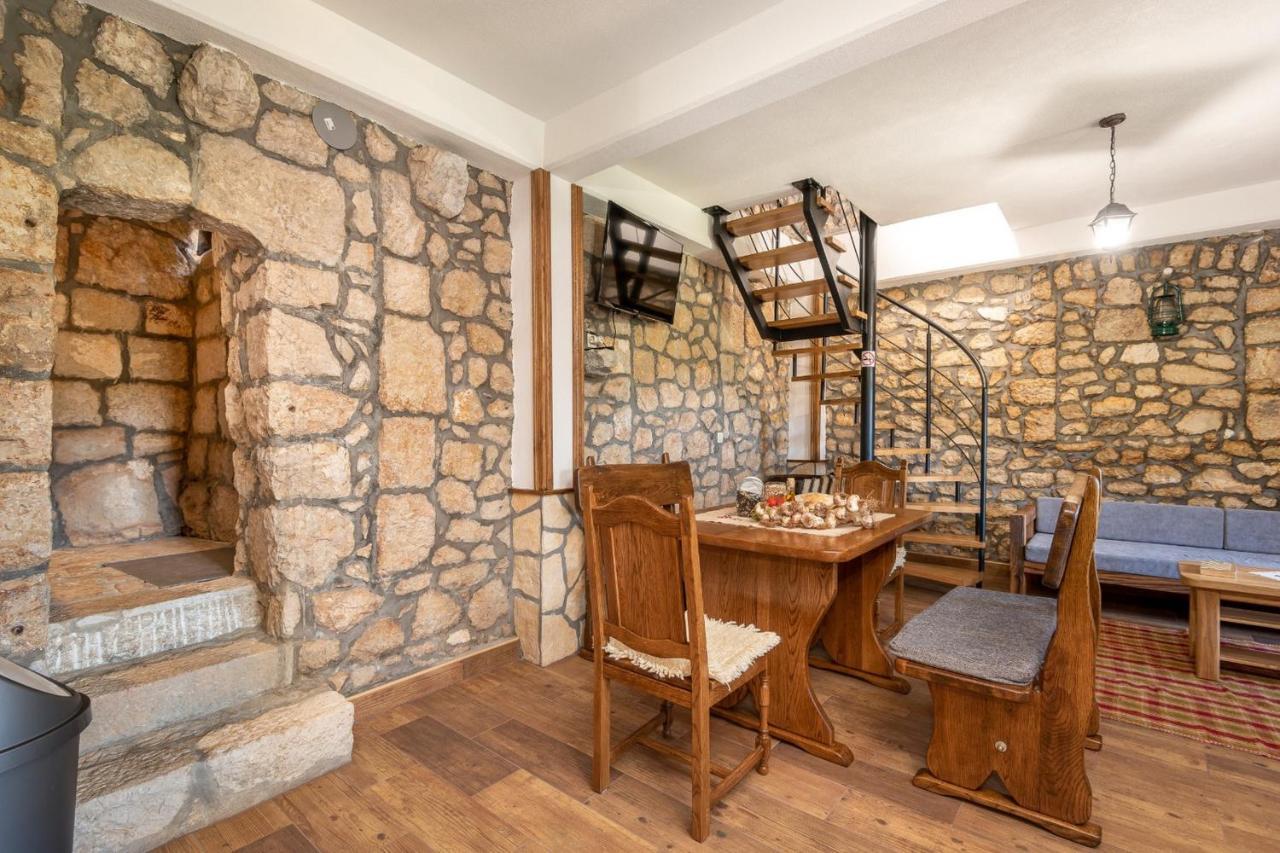 Villa Lazini Dvori Stasevica エクステリア 写真